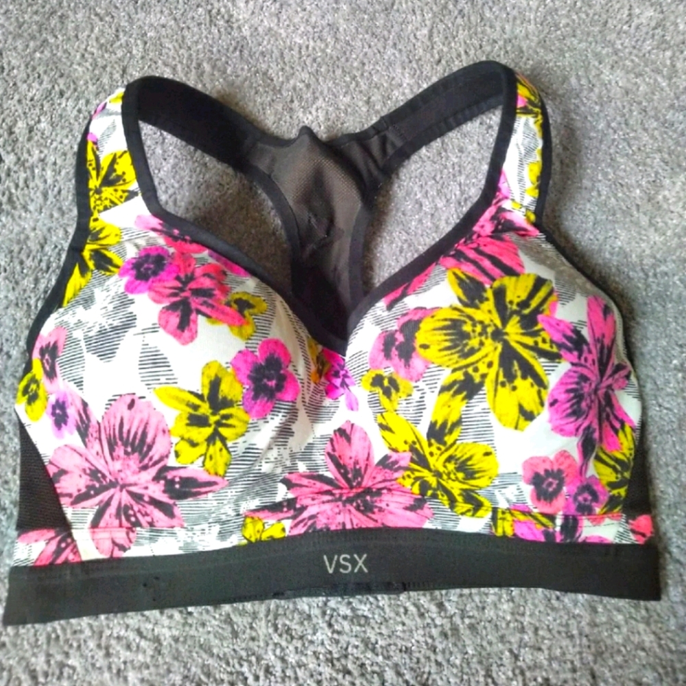 Victoria secret sport bra. 32D. Floral